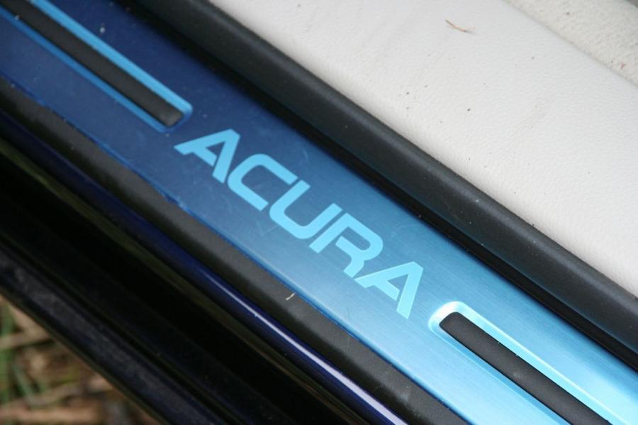 Детали интерьера Acura RL 2008 года  (фото 65 из 85)
